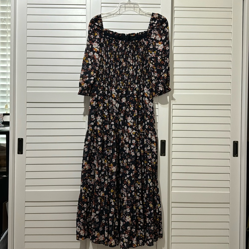 Ann Taylor maxi dress, short sleeves, size 4P